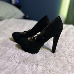 Guess platform heels!